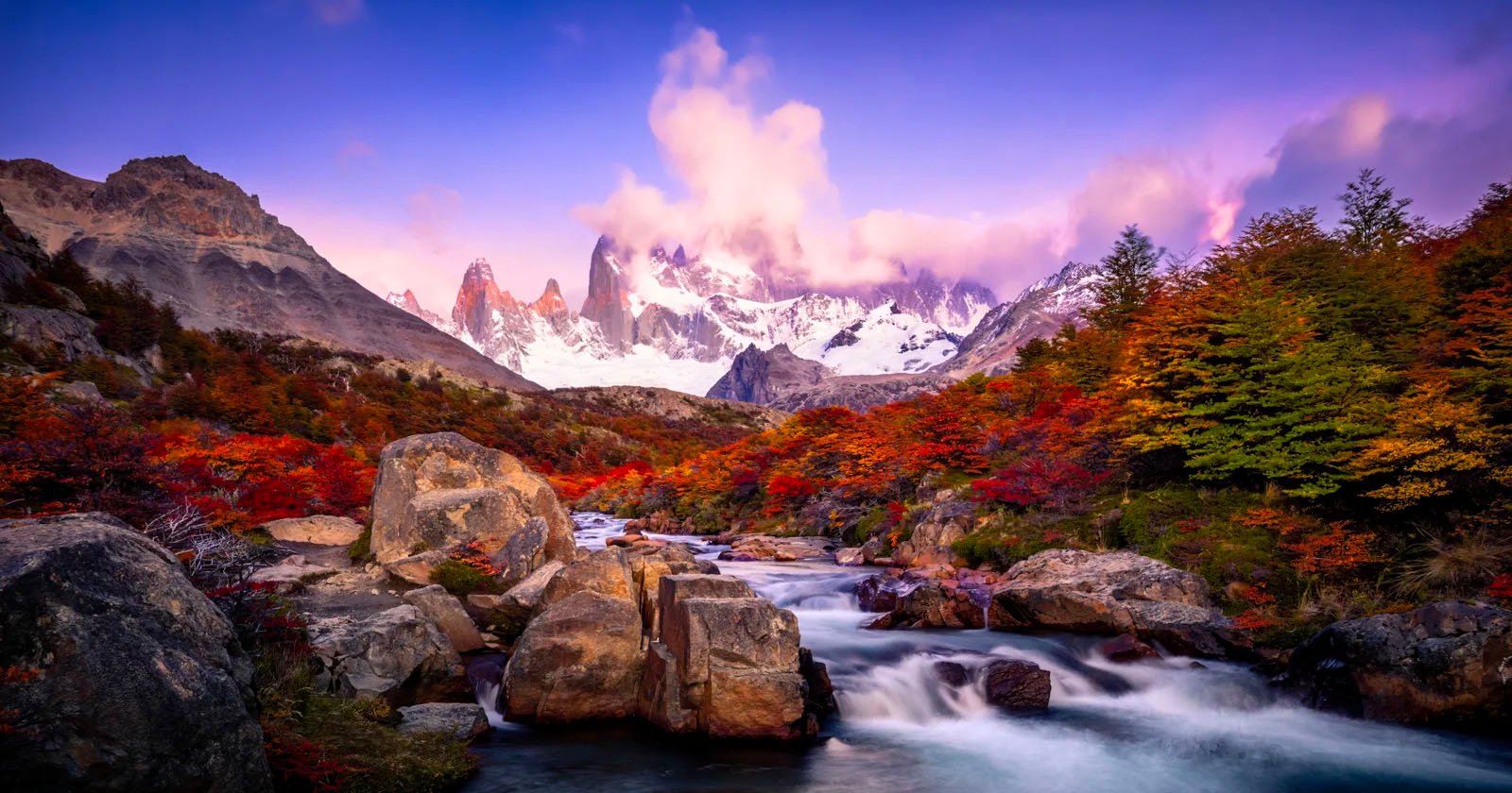 Photographer Captures Photos of Fall Colors in Patagonia